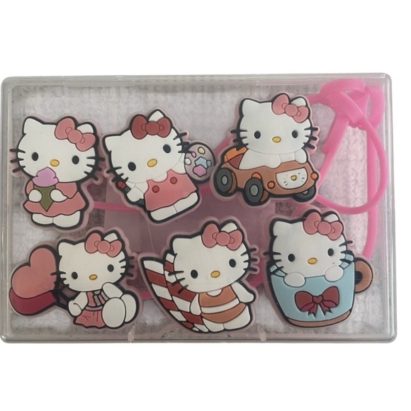 *NEW* Hello Kitty straw cover caps. - Picture 4 of 4